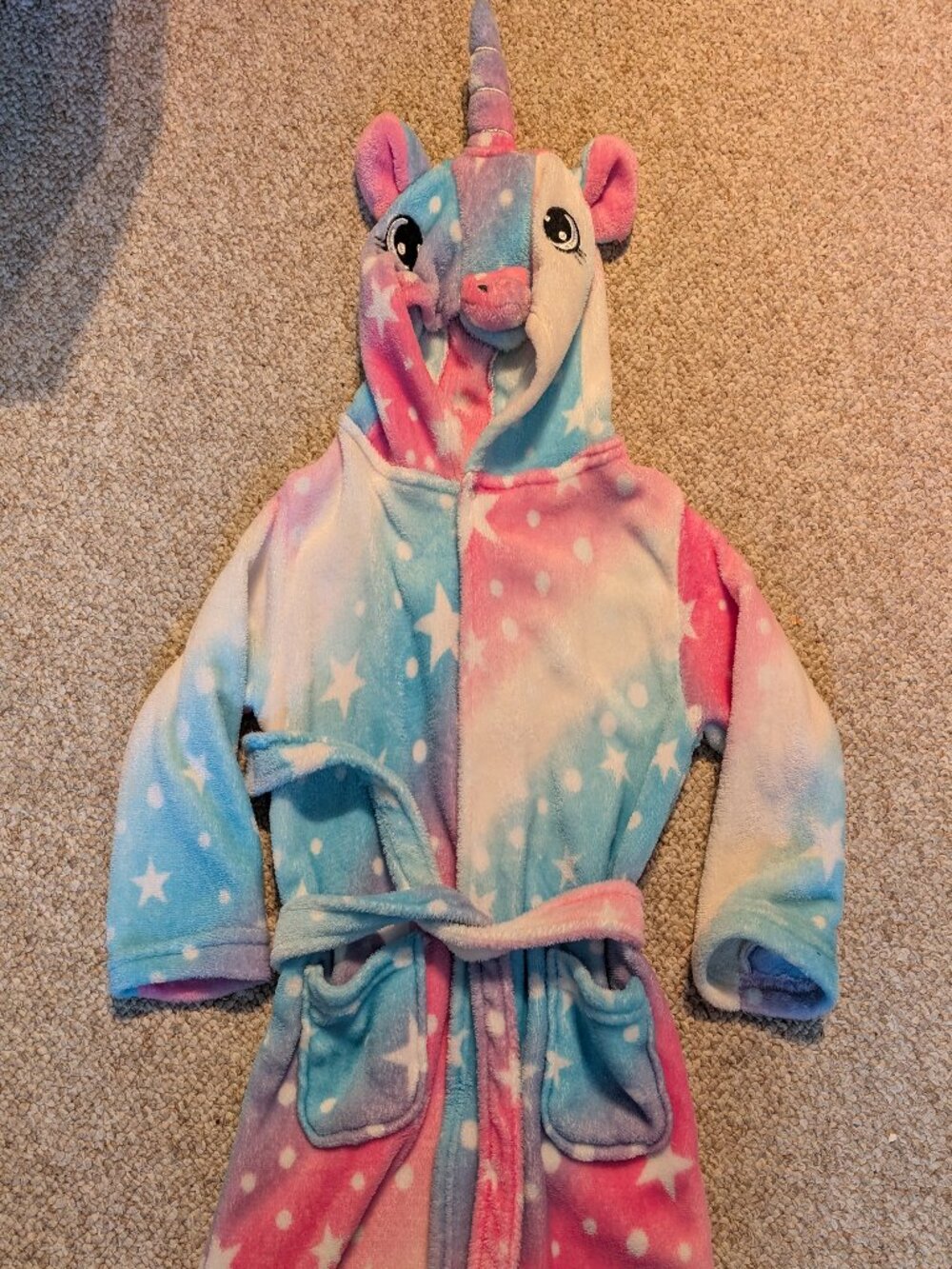 Unicorn robe and slippers size 4-5T. Pink blue stars